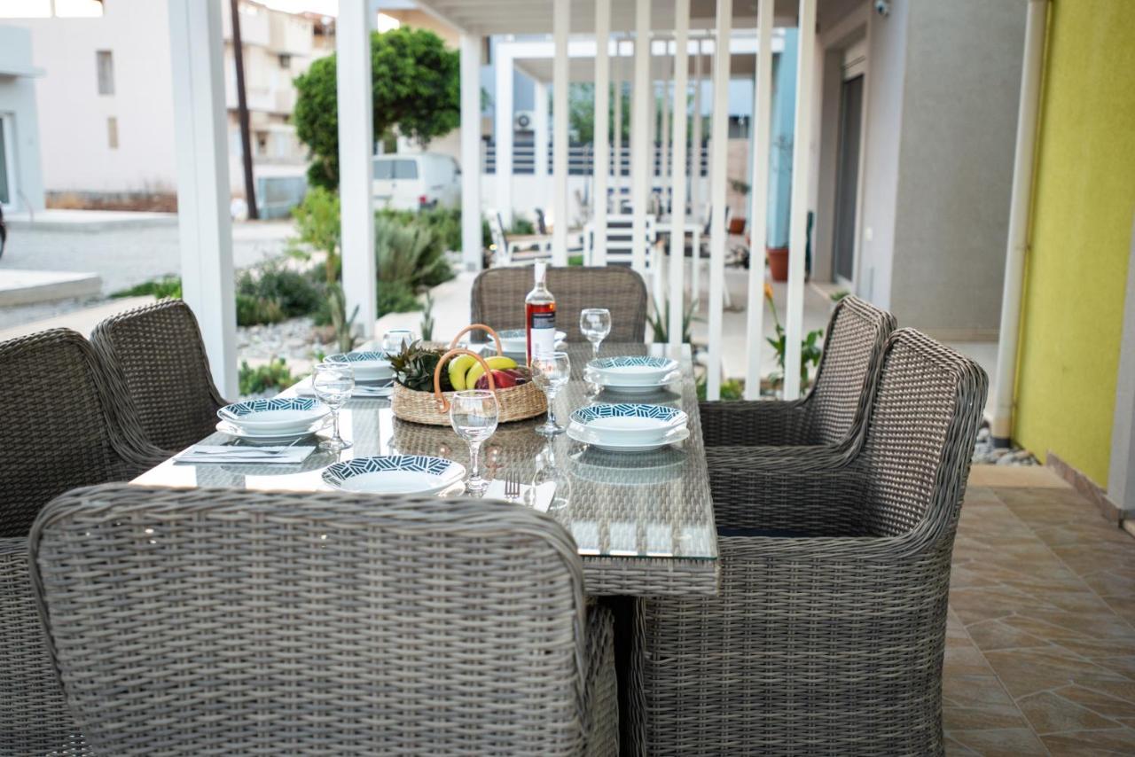 Melia Villa คอคคิโนส เปียร์โกส ภายนอก รูปภาพ